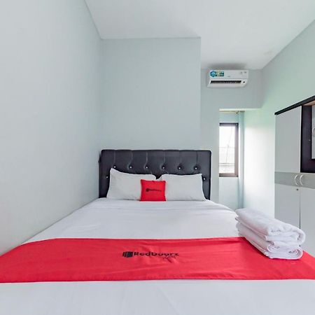 Reddoorz Syariah Near Rs Hermina Sukabumi Exterior photo